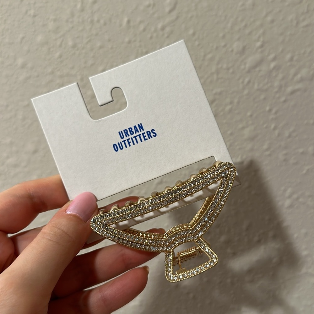 Urban Outfitters Rhinestone Gold Hair Claw Clip